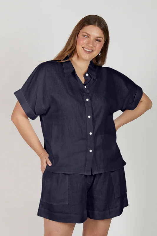 Carmen Linen Shirt in Navy Modern Fit Short Sleeve