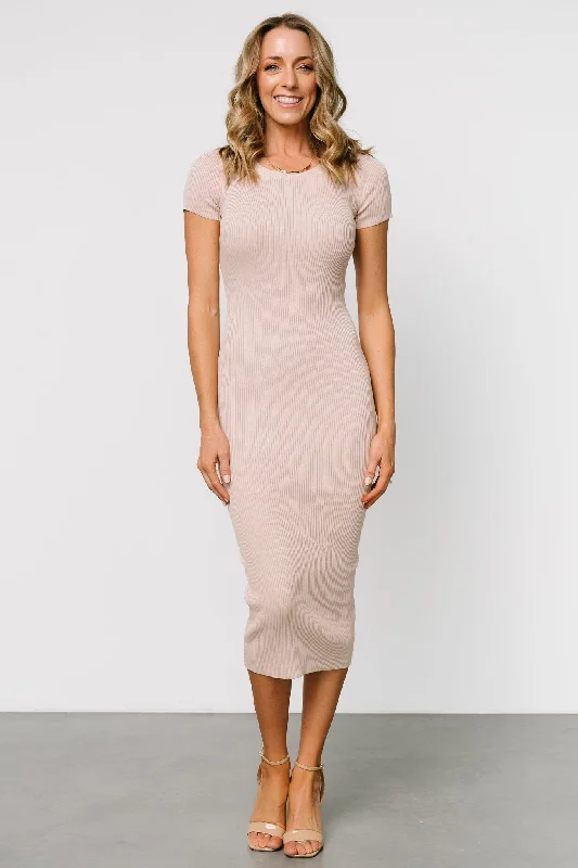 Dana Ribbed Midi Dress | Sand Elegant Velvet Midi Dress