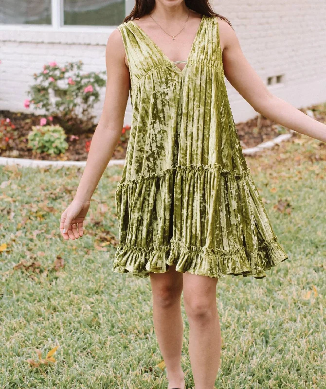Jolly Velvet Mini Dress in Velvet Green Casual High-Waist Mini Dress