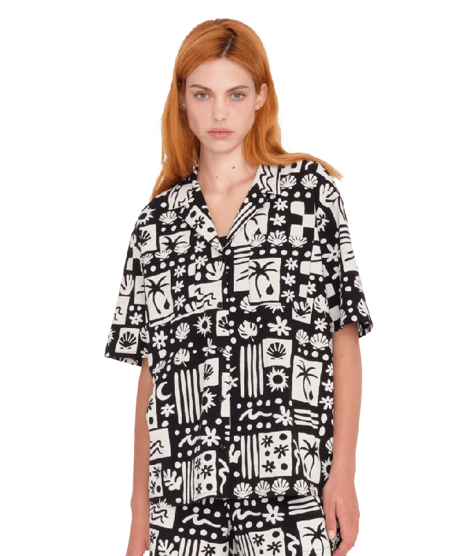 Sunny Wild Shirt in Black Elegant Draped Short Sleeve