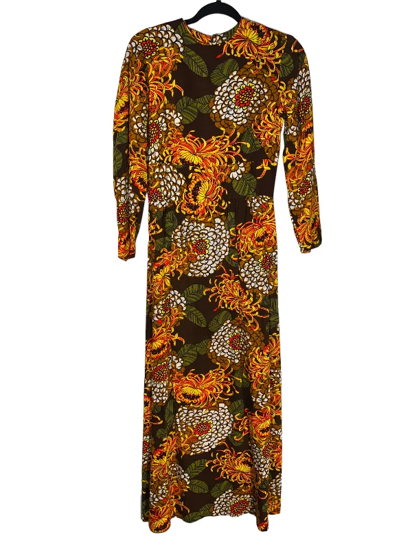 1970s Psychedelic Floral Maxi Dress Trendy Off-Shoulder Ruffle Maxi Dress