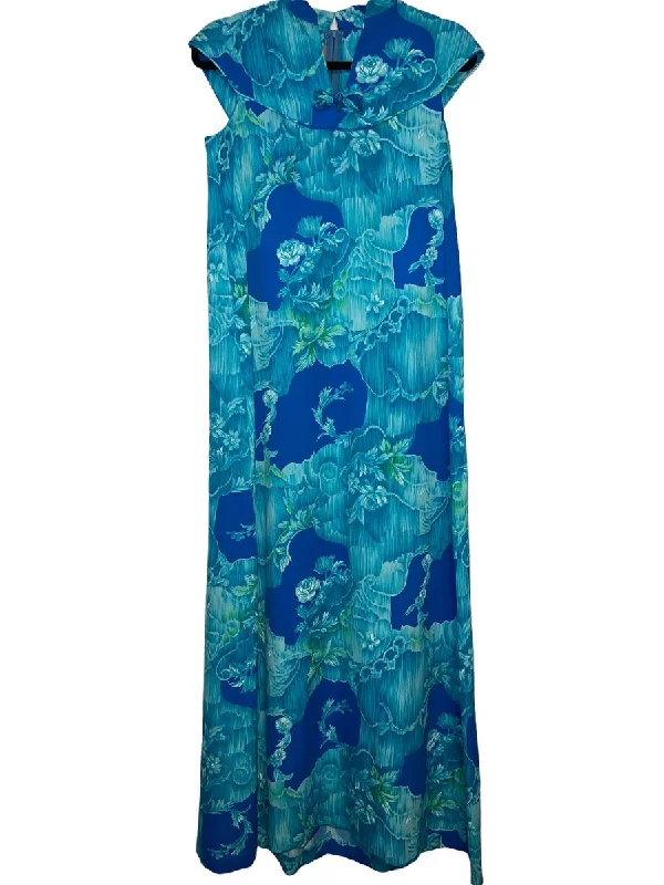 1970's Traditional Hawaiian Maxi Dress by Penneys Fashionable Printed Maxi Dress