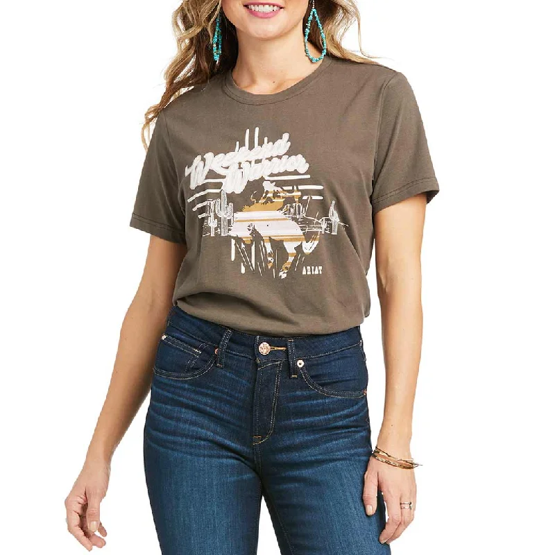 Ariat Women's Weekend Warrior T-Shirt Front Pockets Side Pockets Patch Pockets