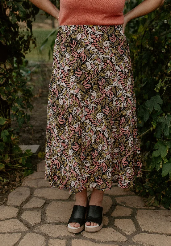 The Rin Skirt by Part Two - Crabapple Leaf - PLUS breathable skirt fabric